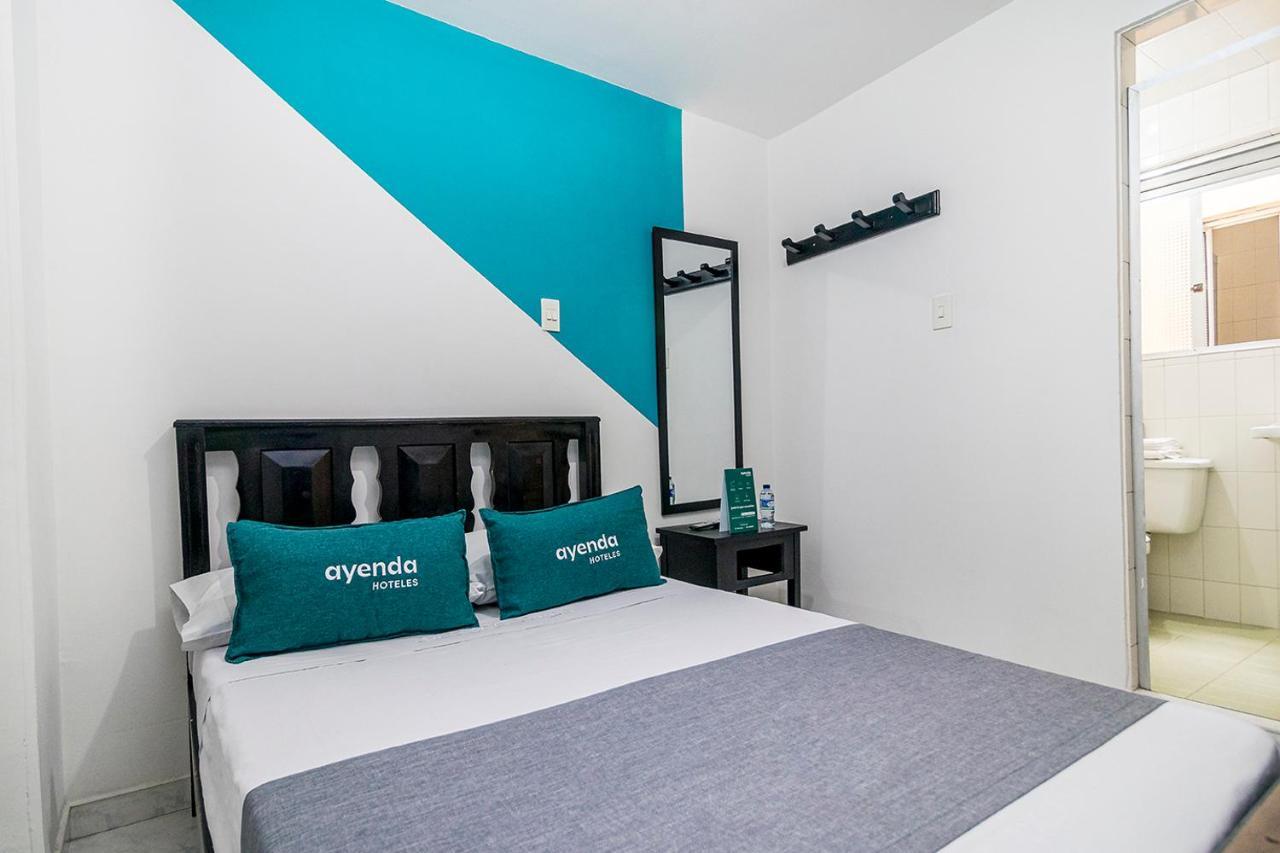 Ayenda Los Tres Pinos 1021 Bogota Ngoại thất bức ảnh