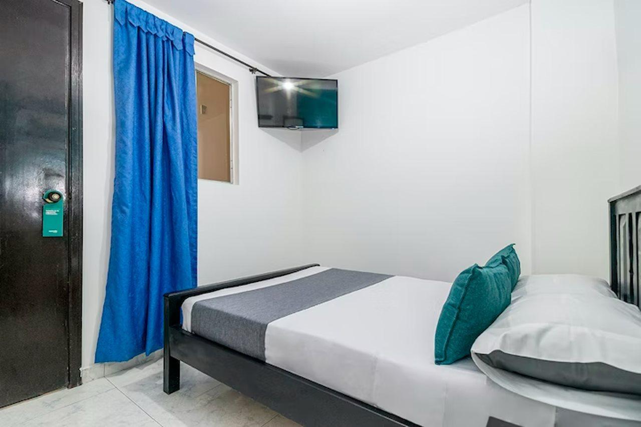 Ayenda Los Tres Pinos 1021 Bogota Ngoại thất bức ảnh