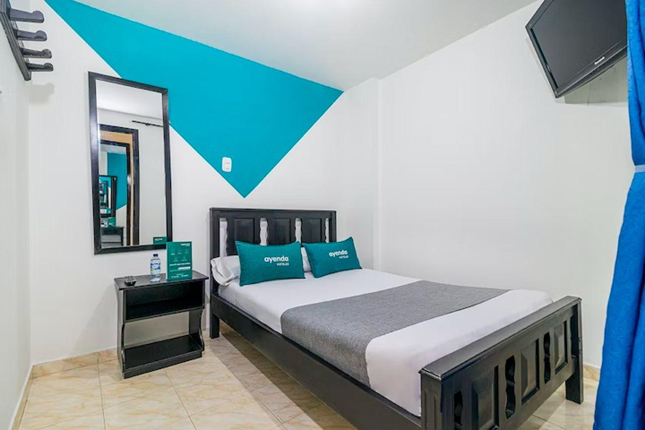 Ayenda Los Tres Pinos 1021 Bogota Ngoại thất bức ảnh